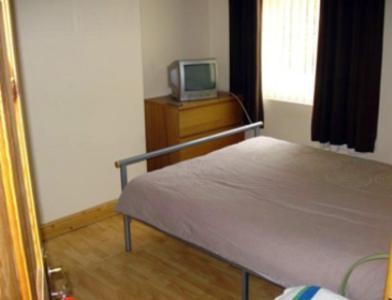 Lyndan Guest Liverpool